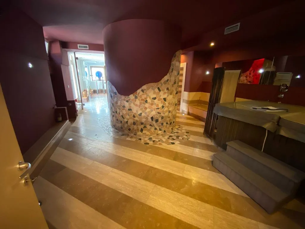 Rooms - Luxury Flat with Spa in Pinzolo, Trentino