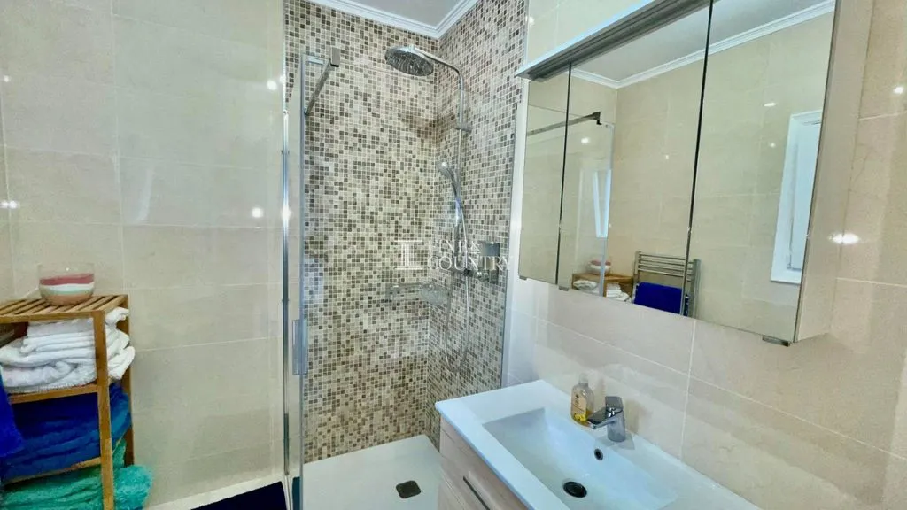 Vannitoad - Modern Villa with Panoramic Views in Pedreguer