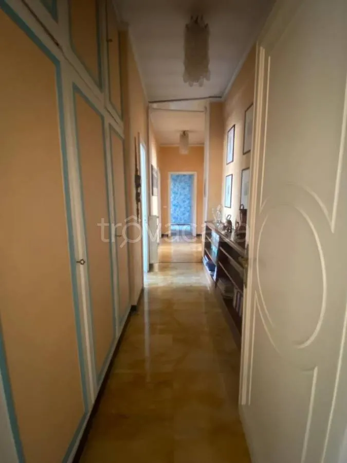 Entrée - Penthouse with Panoramic View in Mondovì