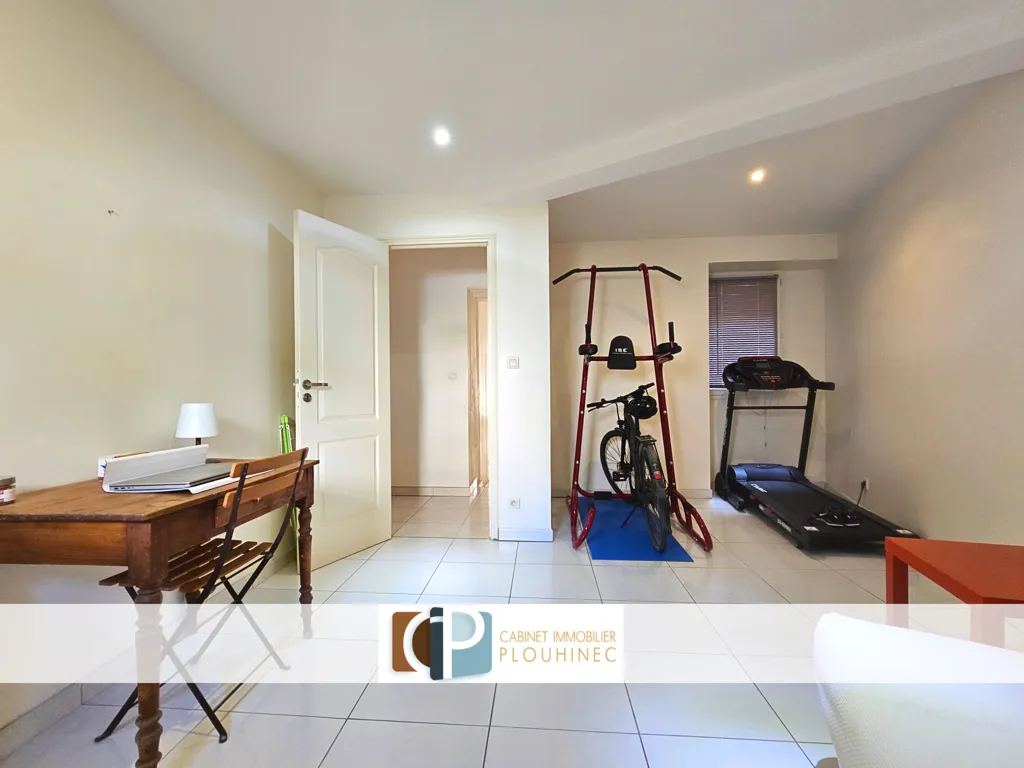 Pièces - Appartement T3 avec Balcon au Cœur de Mâcon