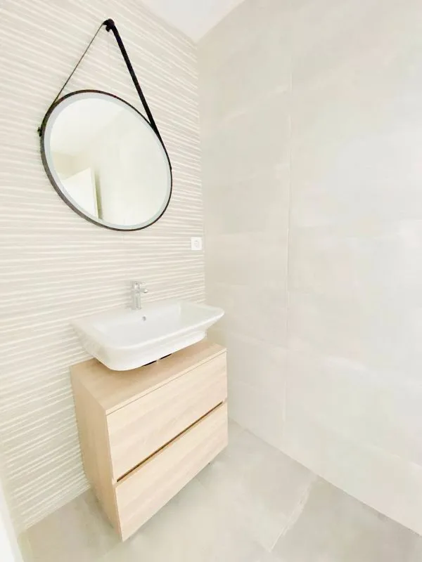 Salles de bain - Studio with Balcony in Zizur Mayor