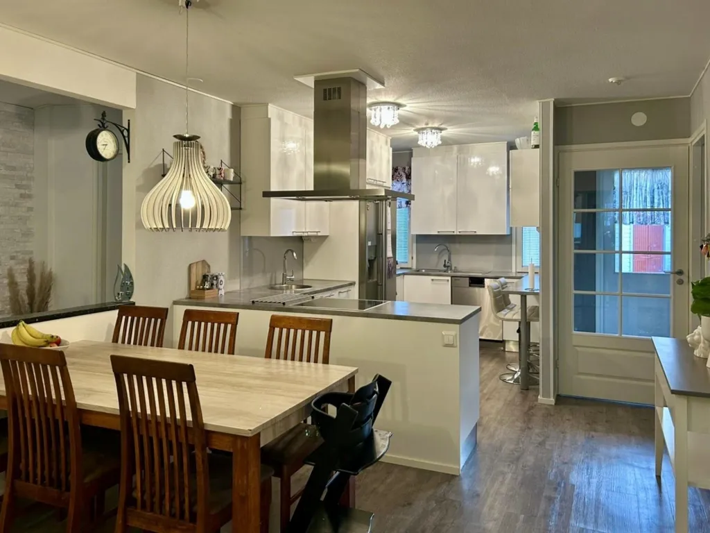 Sala da pranzo - Detached House with Sauna in Tornio