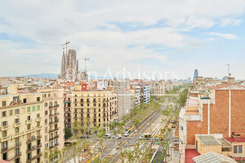 Rõdu - Penthouse with Rooftop Pool in Dreta de l'Eixample, Barcelona