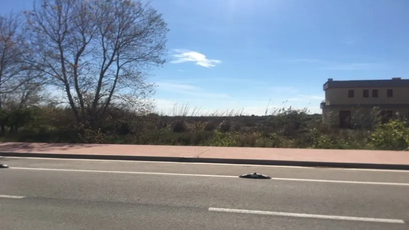 Aed - Residential Plot with Beach Access in Deltebre