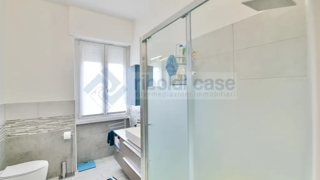 Salles de bain - Appartement 4 pièces à IT