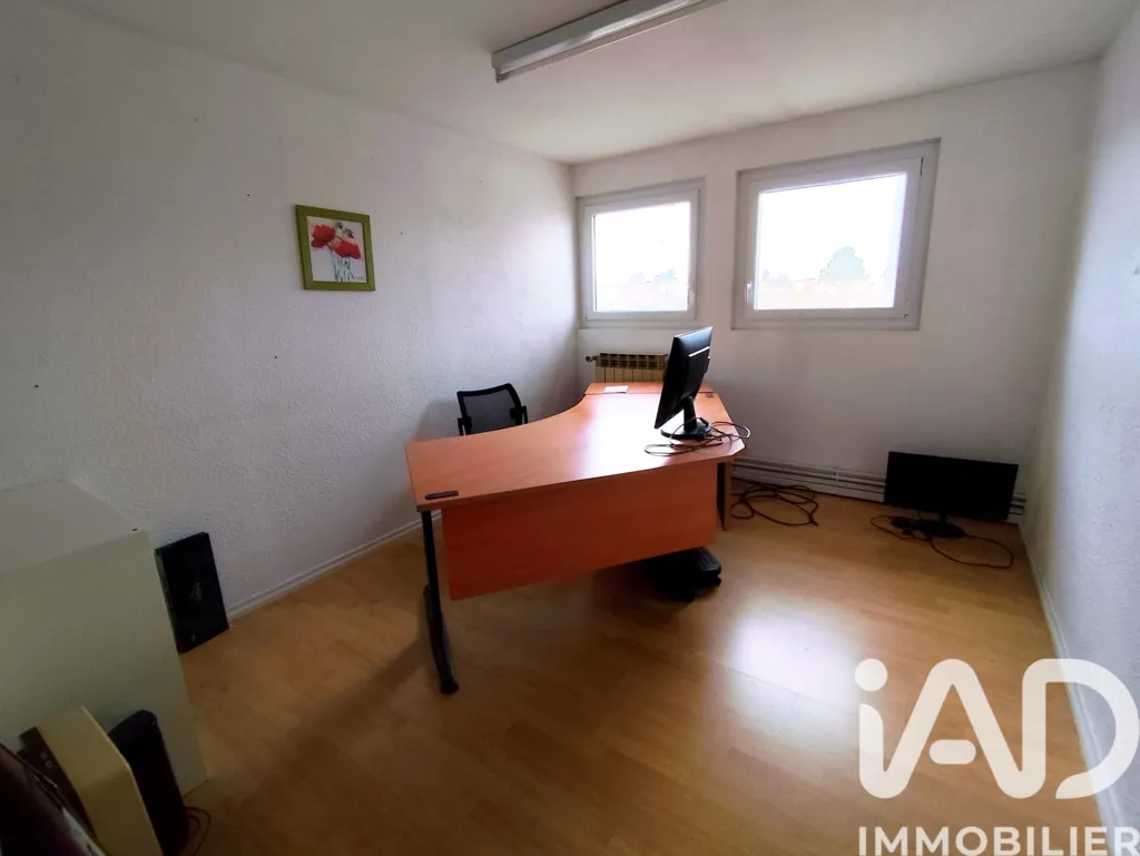 Bureau - Immeuble Commercial Stratégique à Valence