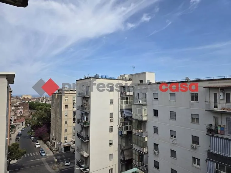 Rõdu - 2-Bedroom Apartment near Piazza Risorgimento, Catania