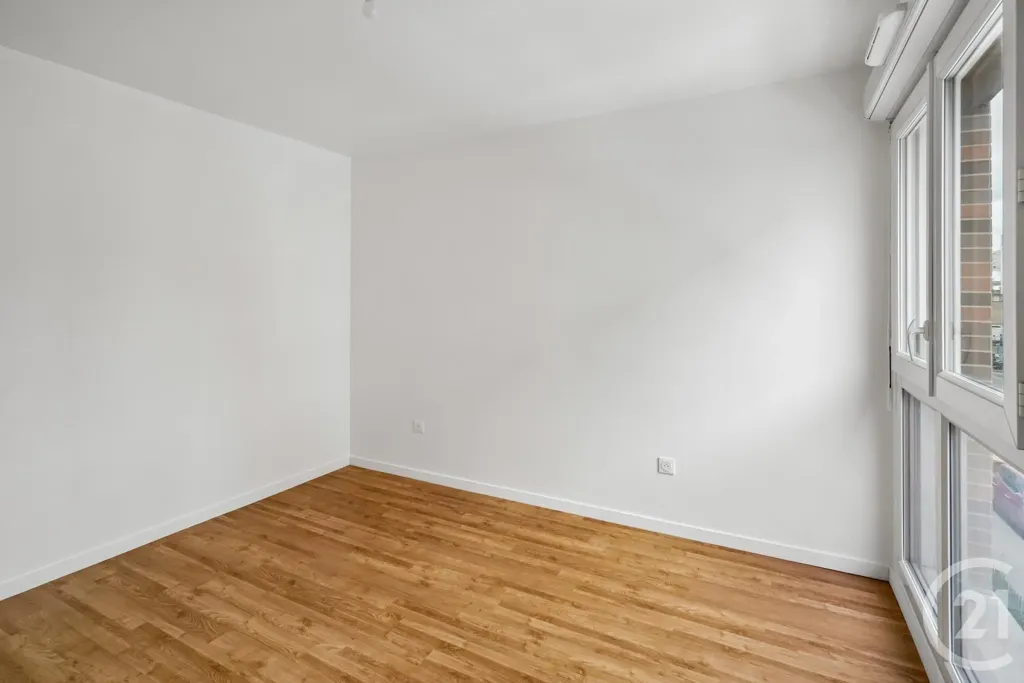 Stanze - Modern Apartment with Terrace in Romainville