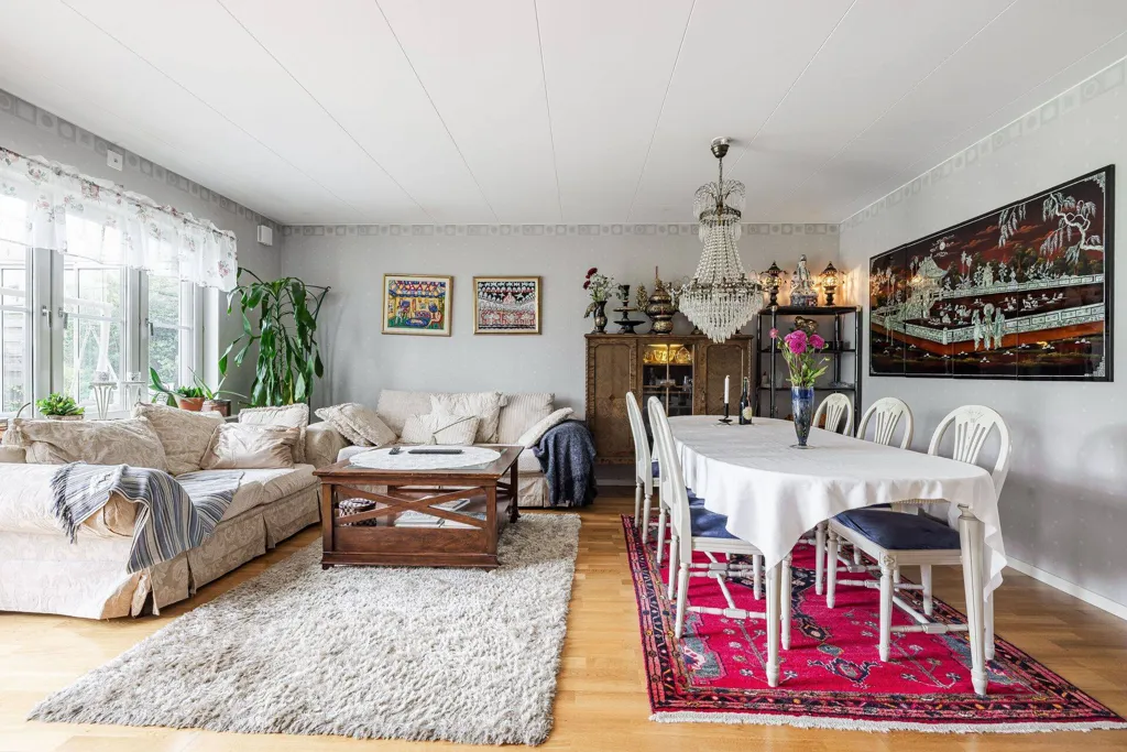 Söögituba - 1½-Storey Villa with Spa in Eskilstuna