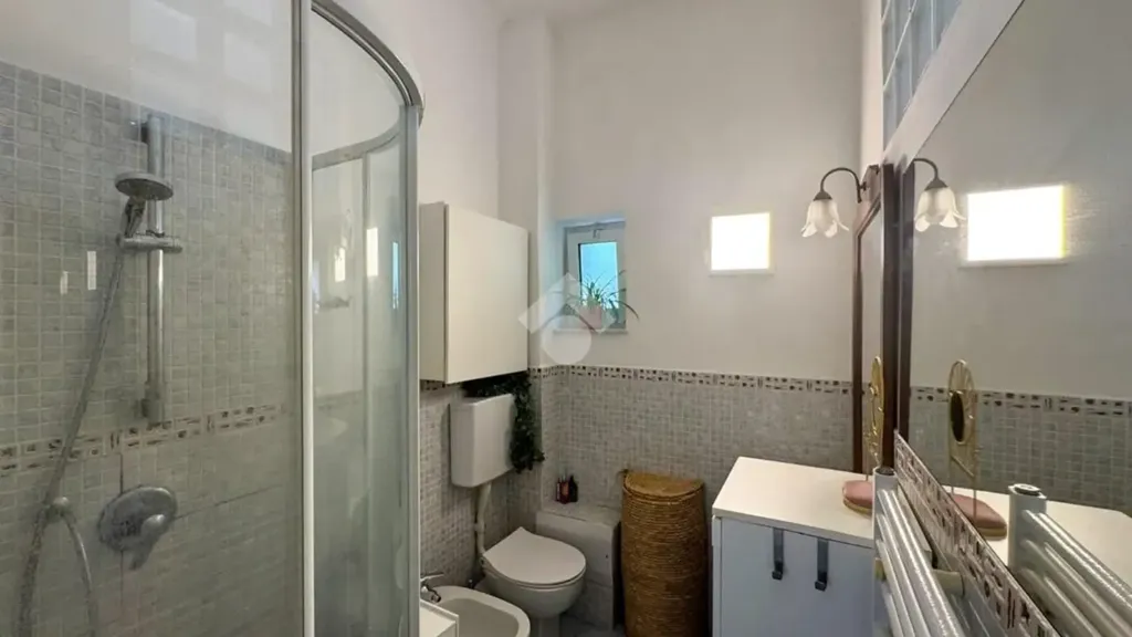 Salles de bain - Apartment with Garden in Genoa