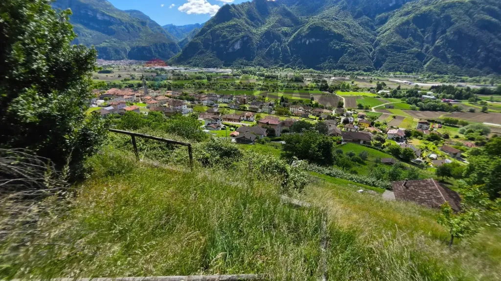 Trilocale with Garden in Darzo
