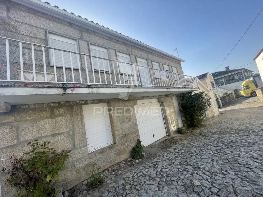 Välivaade - Renovated House with Terrace in Carvalhal