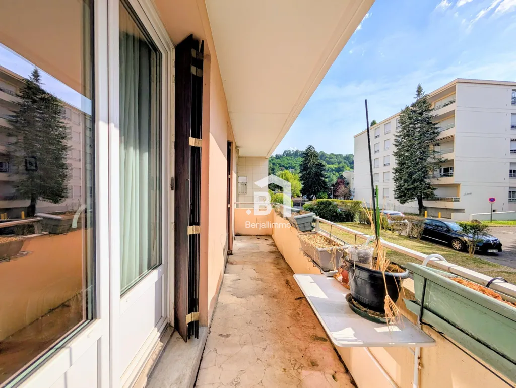 Rõdu - Flat with Balcony in Champaret, Nice