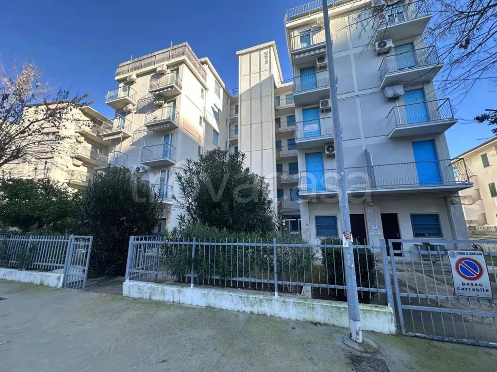 Välivaade - Fourth Floor Apartment with Sea View in Comacchio