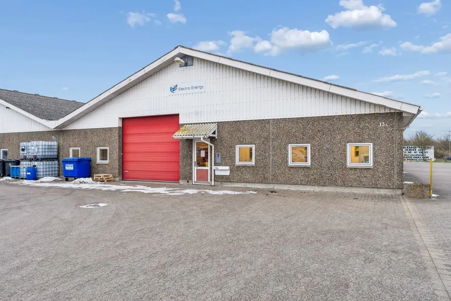 Extérieur - Warehouse with Office Space near Aalborg C