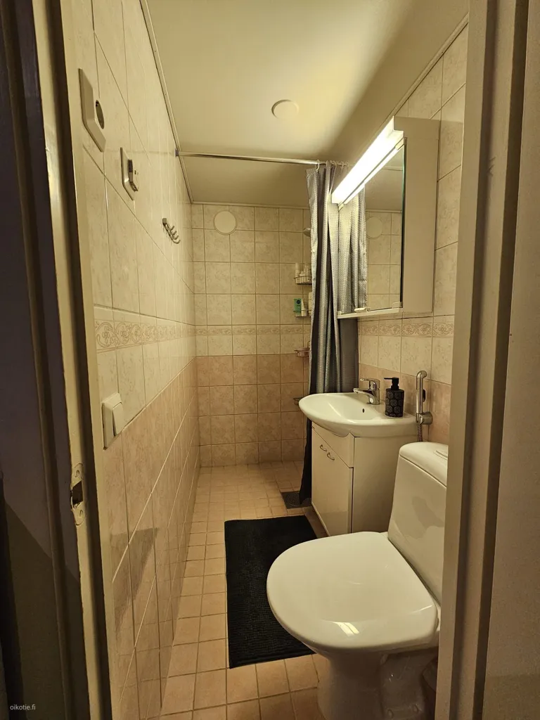 Bathrooms - Bright Apartment with Balcony in Savonlinna