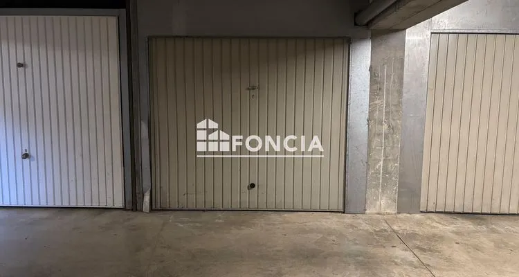 Garaaž - Secure Garage with Badge Access in Montpellier