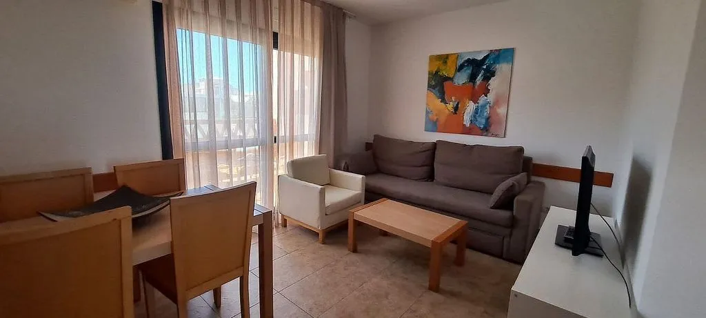 Soggiorno - 1-Bed Apartment with Pool on Avenida Del Decano