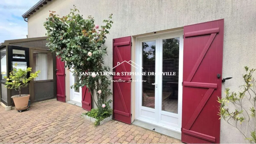 Välivaade - Charming Longère with Garden near Chartres