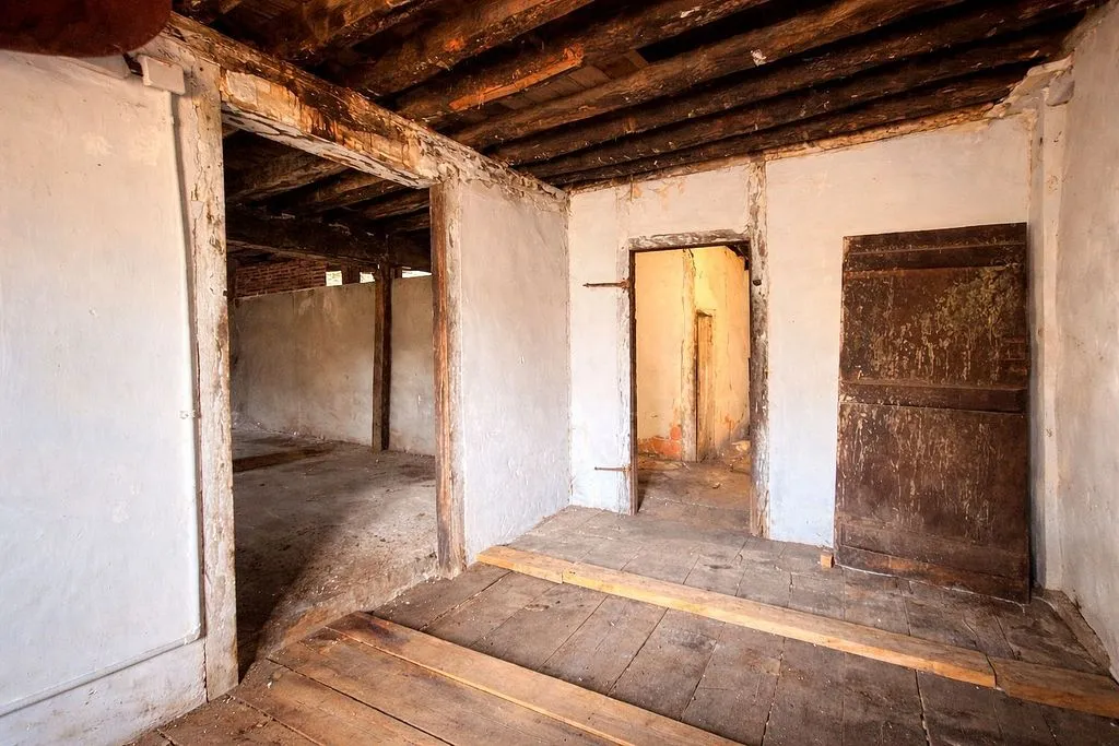 other_room