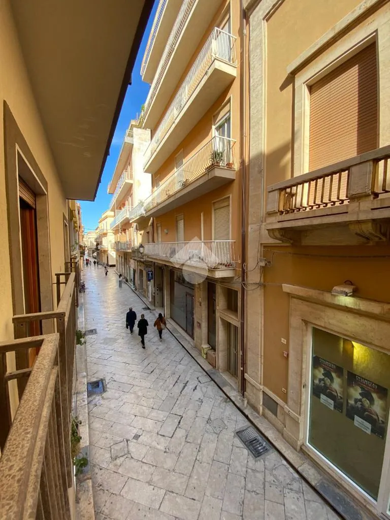Rõdu - Office Space with Balcony in Marsala