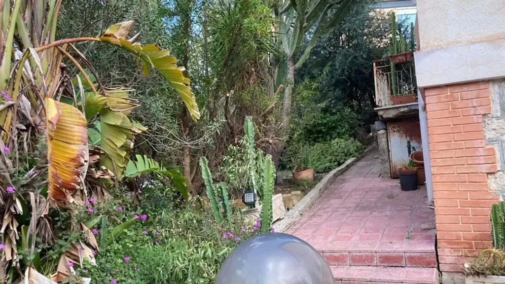 Giardino - Villa with Garden in San Leone, Agrigento
