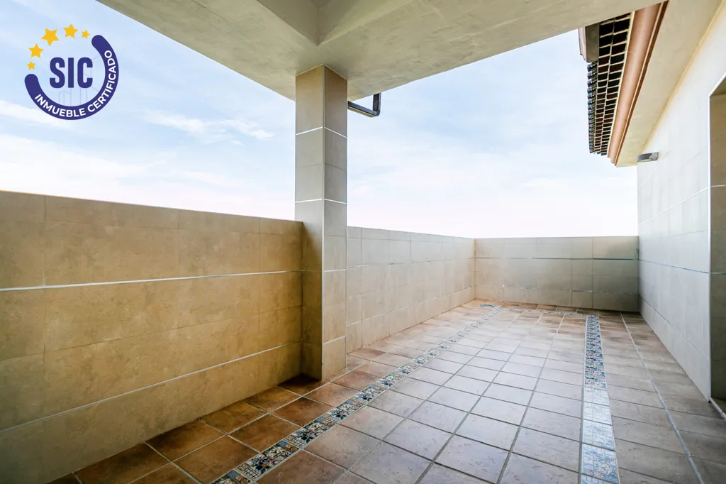 Terrasse - Independent House with Pool in Gandia
