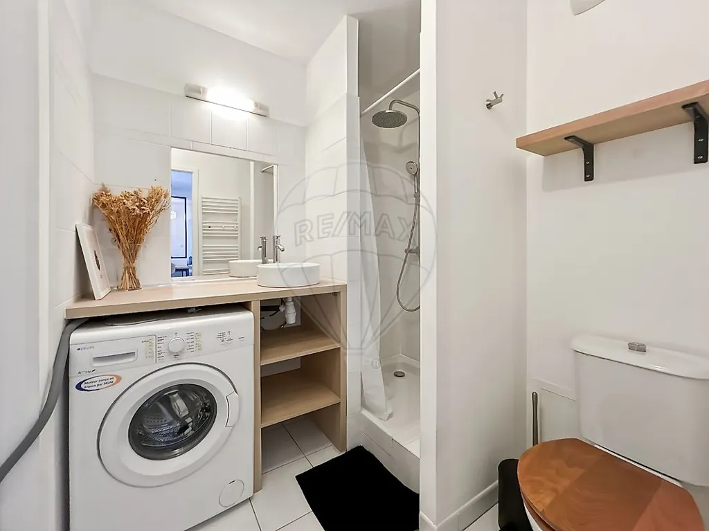 Salles de bain - Condo Meublé 1 Chambre à Louer