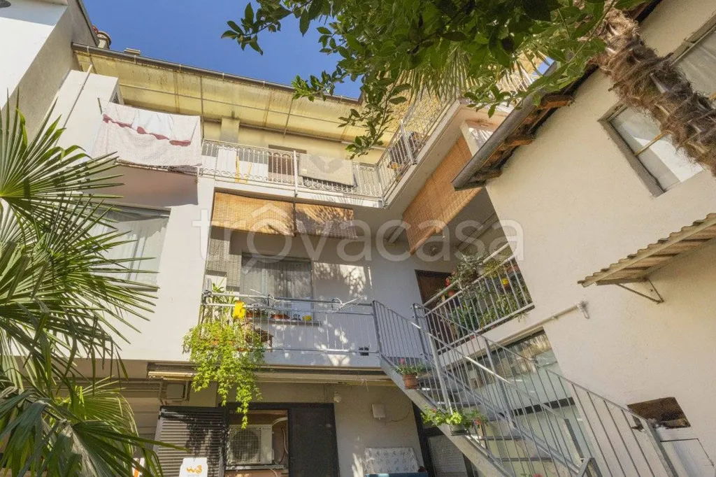 Jardin - Commercial Property with Shops in Ghemme