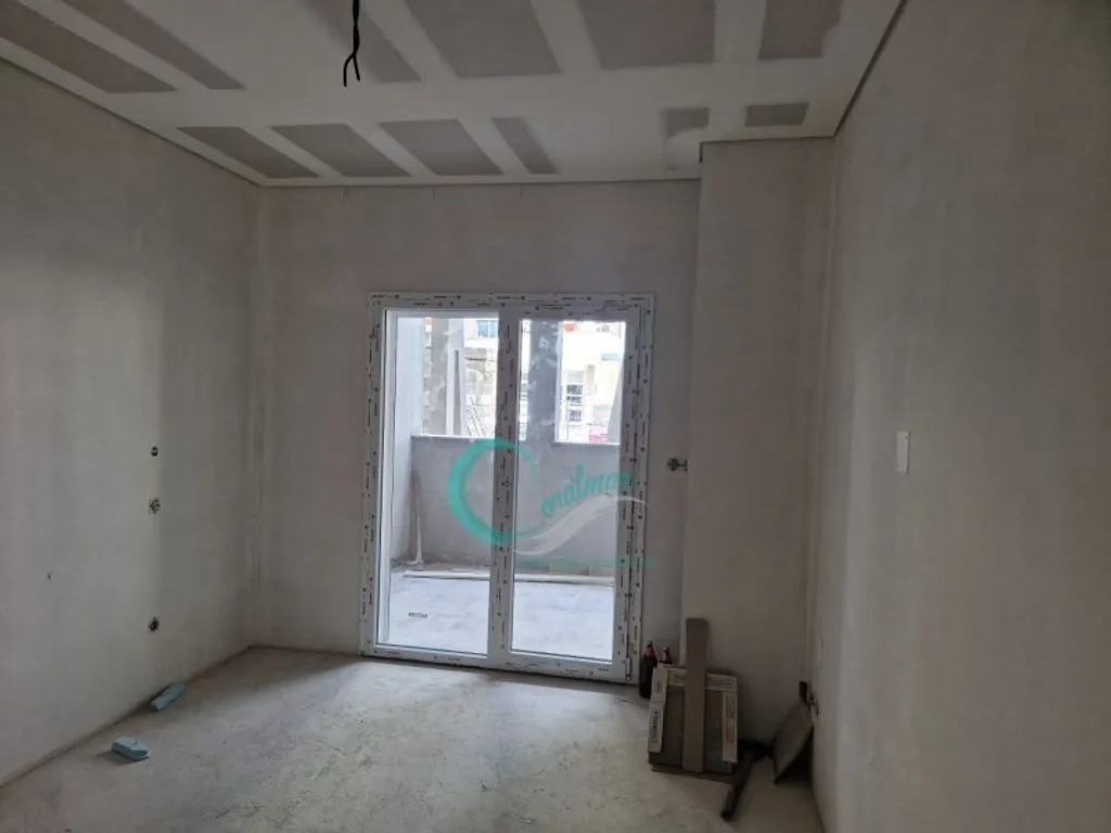 Pièces - 3-Bedroom Apartment with Balcony in Corroios
