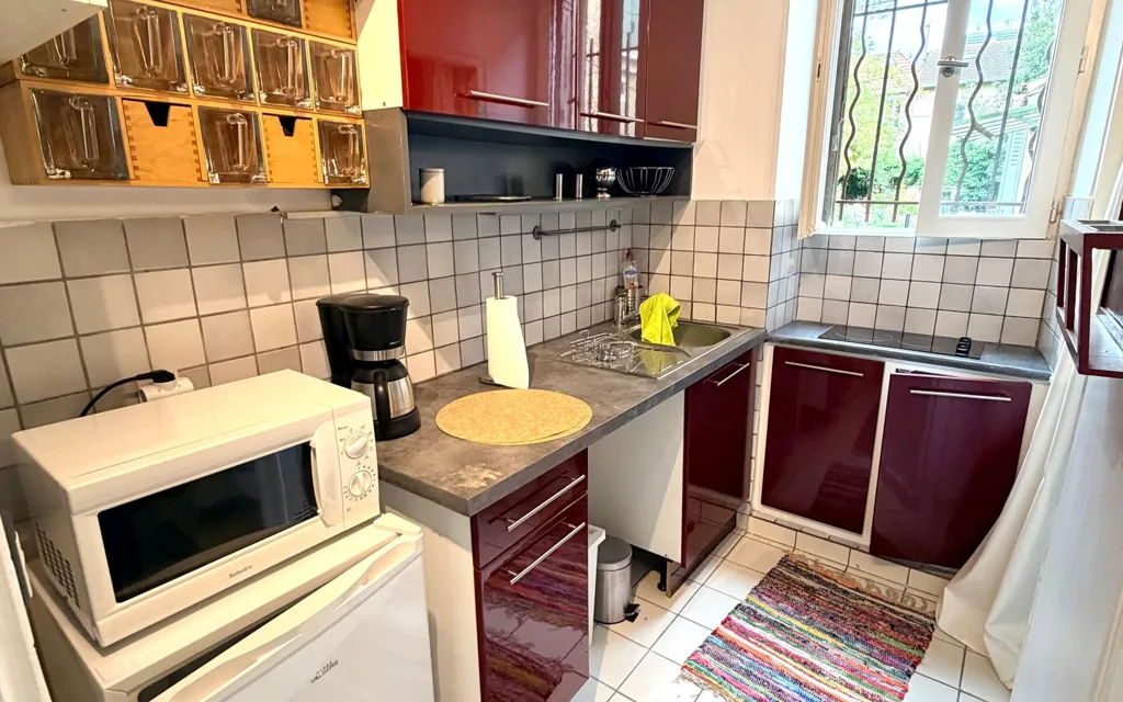 Cuisine - Studio Meublé au Centre de Rosny-sous-Bois