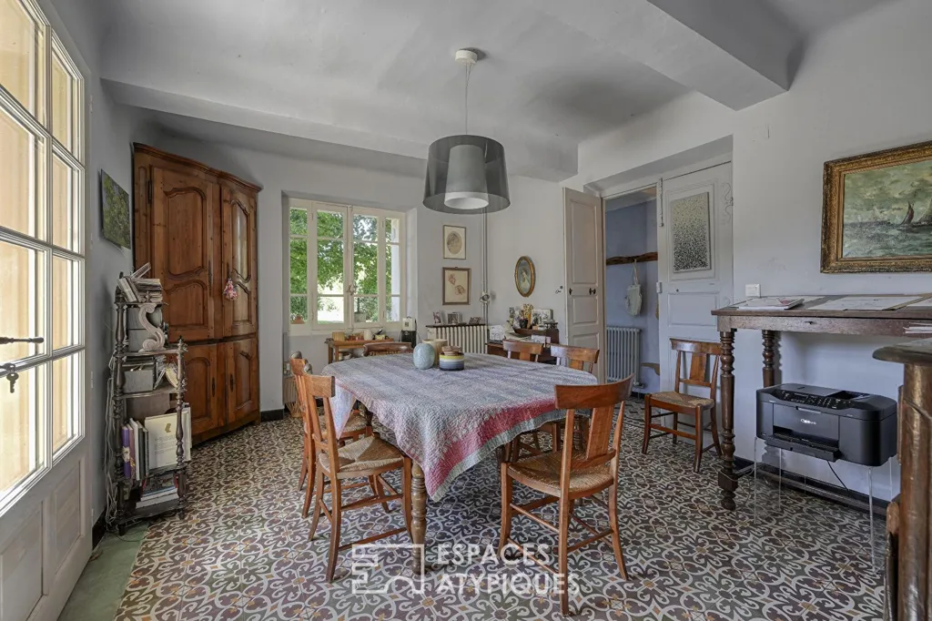 Söögituba - 17th-Century Bastide with Workshop in Luberon