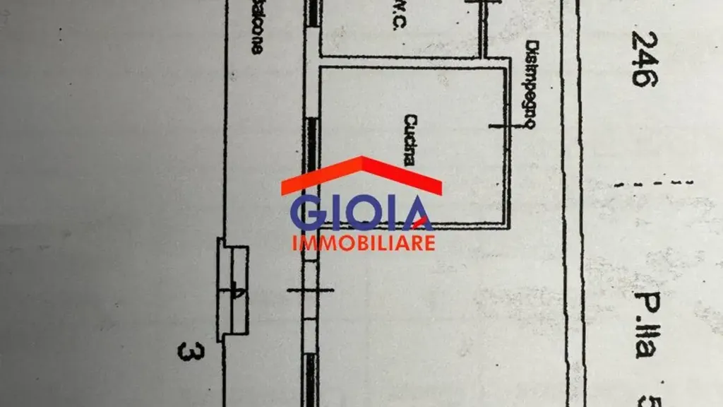 Plaan - Two-Level Apartment with Balconies in Mondragone