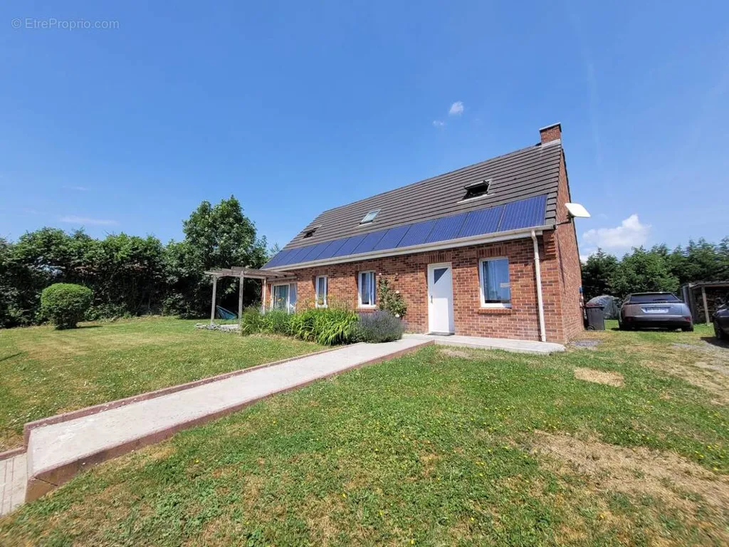 Extérieur - Pavillon Récemment Construit avec Grand Terrain à Dompierre-sur-Helpe