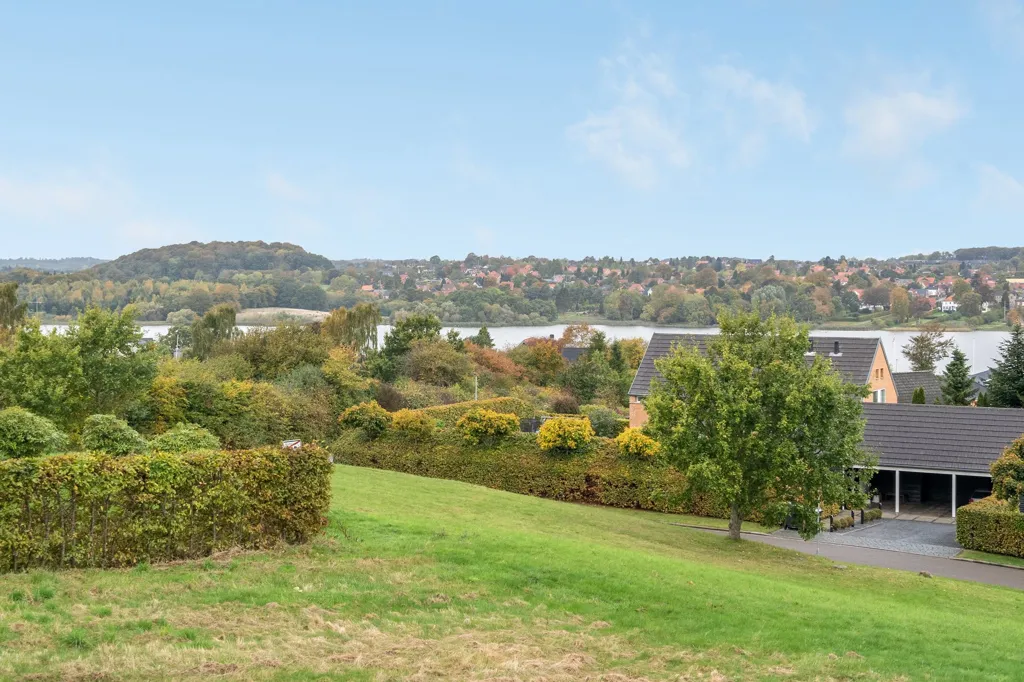Aed - Year-Round Plot with 5G Coverage in Haderslev