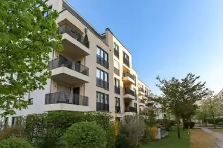 Exterior - Modern One-Bedroom Apartment with Balcony in Champs-sur-Marne