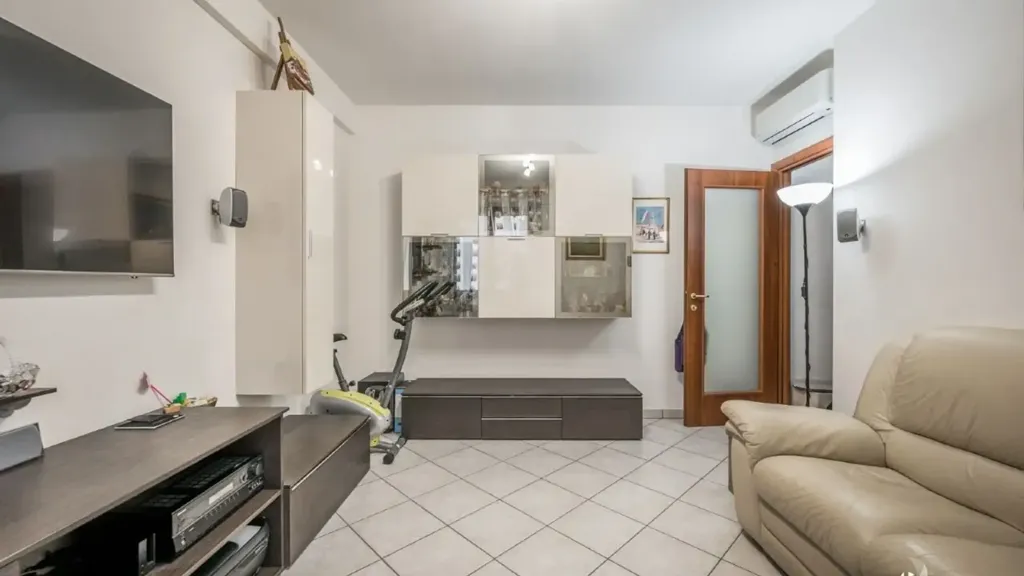 Elutuba - Modern Apartment with Balcony in Savignano Sul Panaro