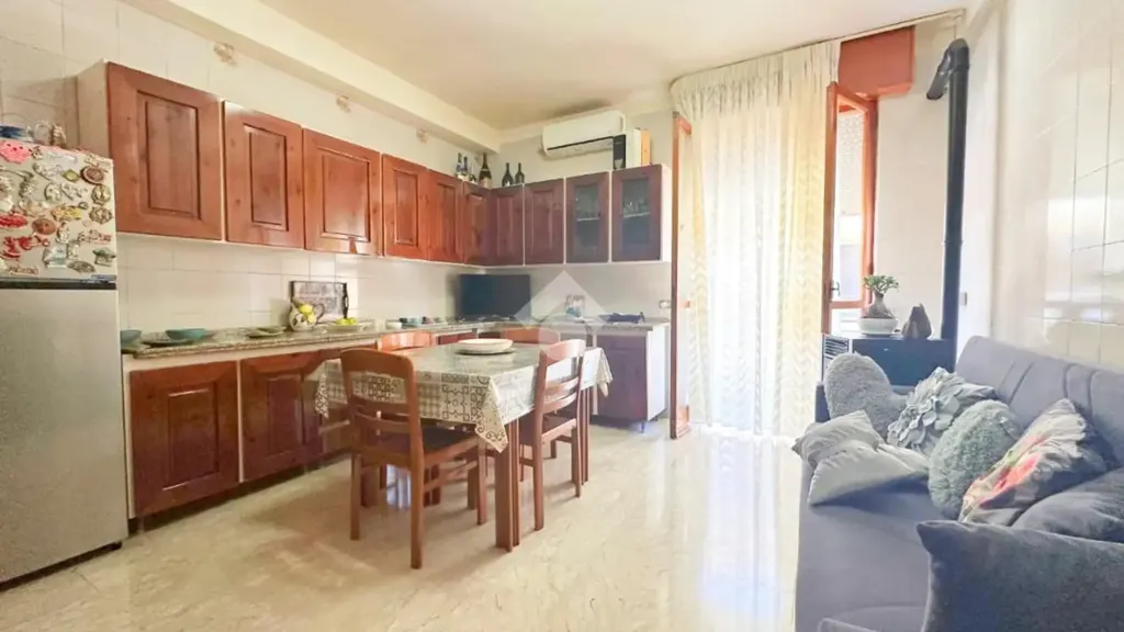 Cuisine - Corner Apartment with Balcony in San Severo