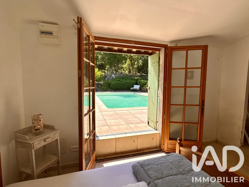 Chambres - Maison de Campagne avec Piscine à La Garde-Freinet