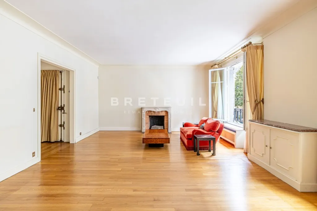 Appartement 4 pièces à Paris 16ème