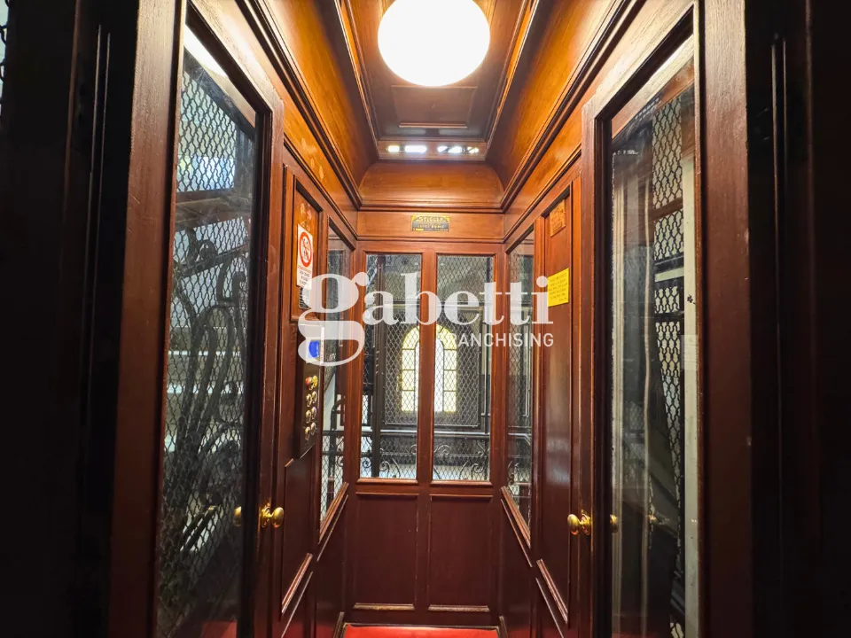 hallway_entrance