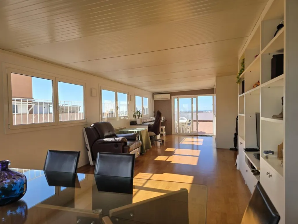 Salle à manger - Duplex Attic with Private Terrace in Barcelona