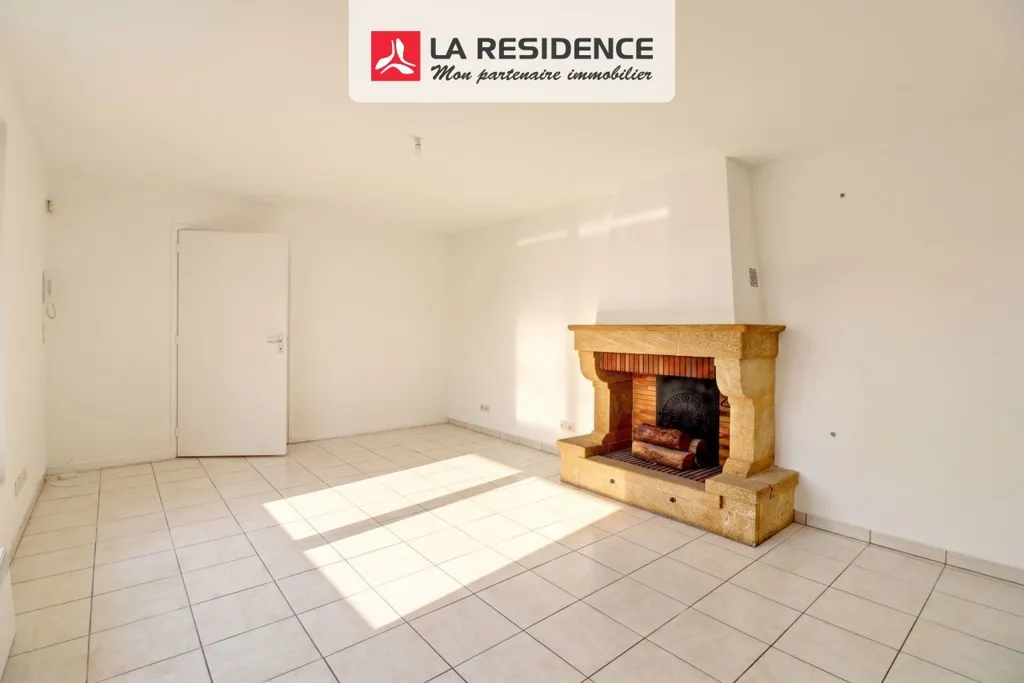 Séjour - Appartement F3 avec Parking à Chanteloup-les-Vignes