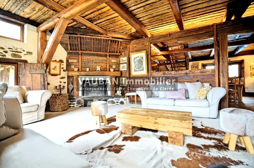Elutuba - Luxury Chalet-Style House near Briançon