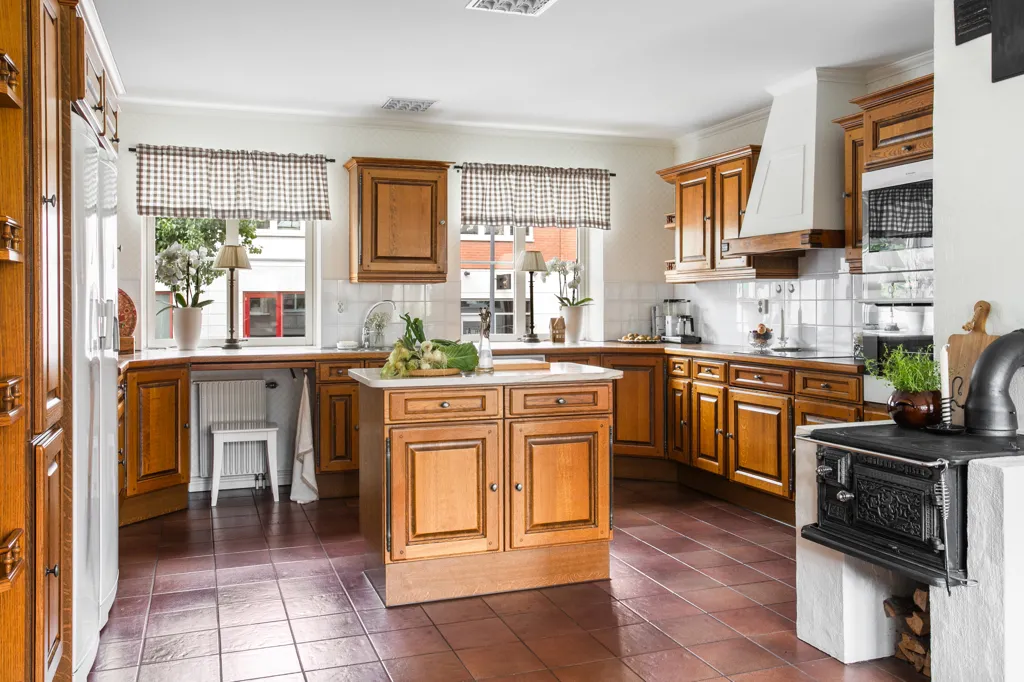 Cuisine - City Villa with Garden Oasis in Central Location
