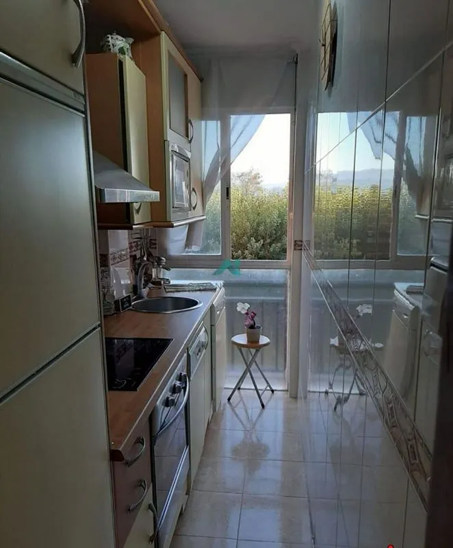 Cuisine - Luxury Flat with Private Garden in Laredo