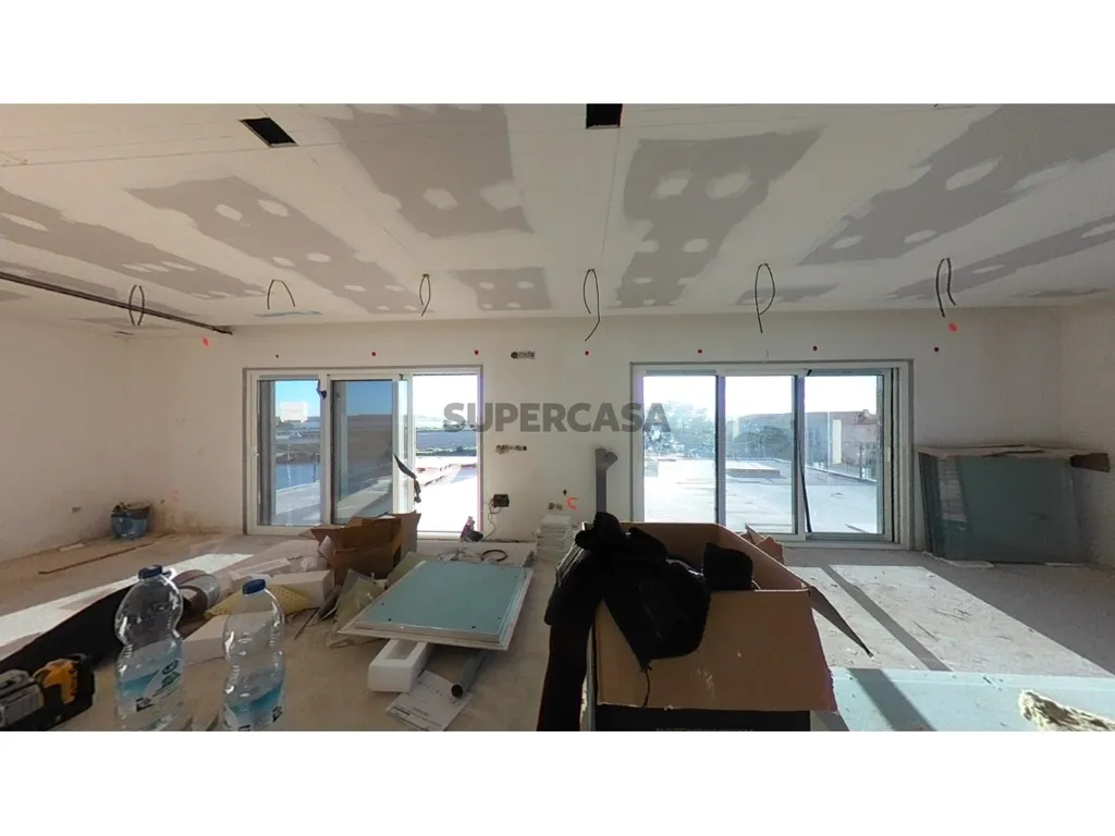 Toad - Modern Apartment with River View in Barreiro