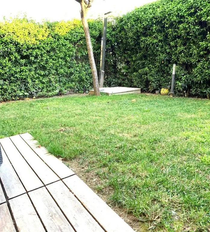 Aed - Luxury Terraced House with Garden in Prato