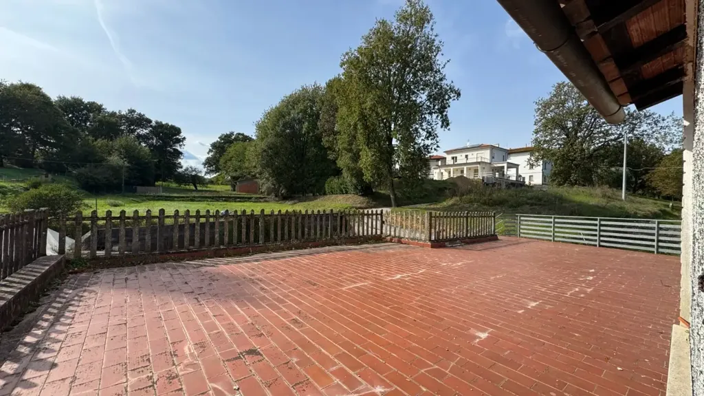 Terrass - Spacious Apartment with Panoramic Terrace in Fucecchio