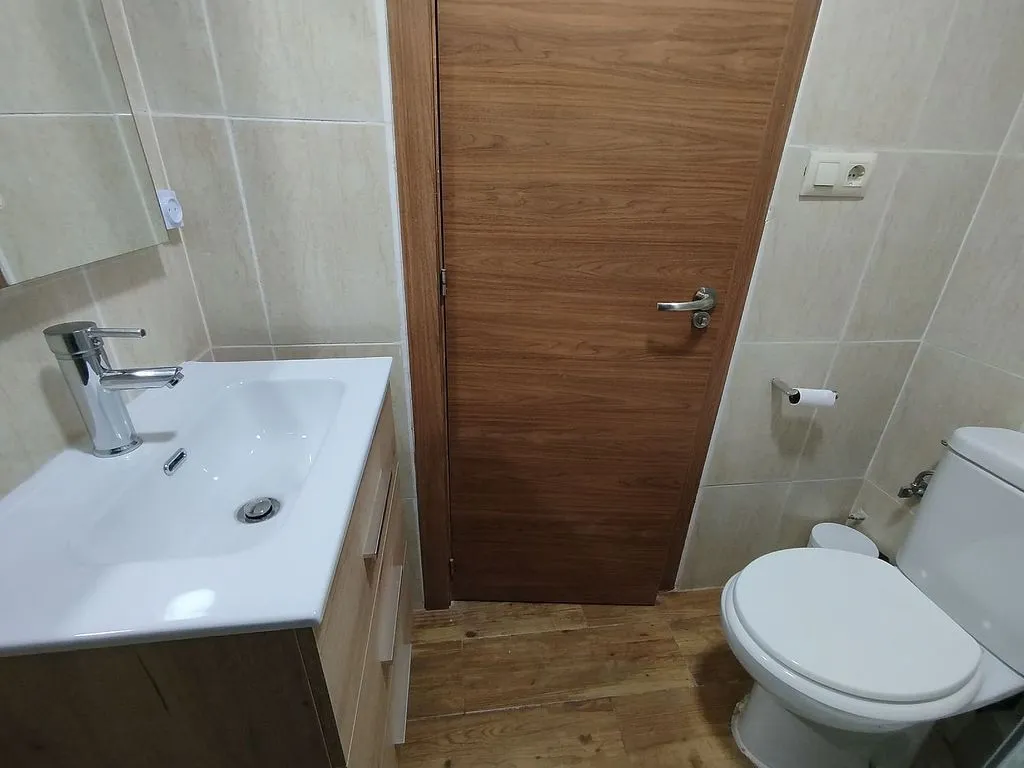 Vannitoad - 7-Bedroom Flat with Terrace in Madrid Centre